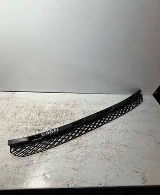 Volkswagen Golf VI Quarter panel pressure vent 807863