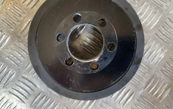 Peugeot 2008 I Crankshaft pulley 9822598180