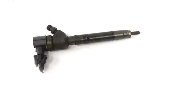 Hyundai i40 Fuel injector 338002A800