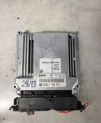 BMW 3 E90 E91 Engine control unit/module 7796571 0281011564