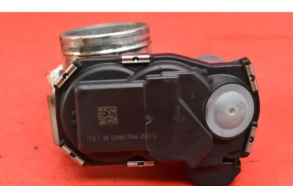 Opel Insignia A Throttle body valve 55496779AA