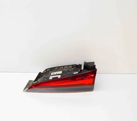 Skoda Kamiq Tailgate rear/tail lights 658945094