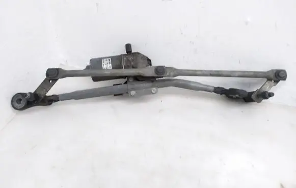 BMW X5 E70 Front wiper linkage and motor 7200536