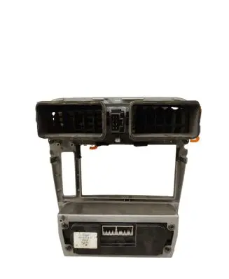 Subaru Forester SG Climate control unit 72311SA012 5037223025