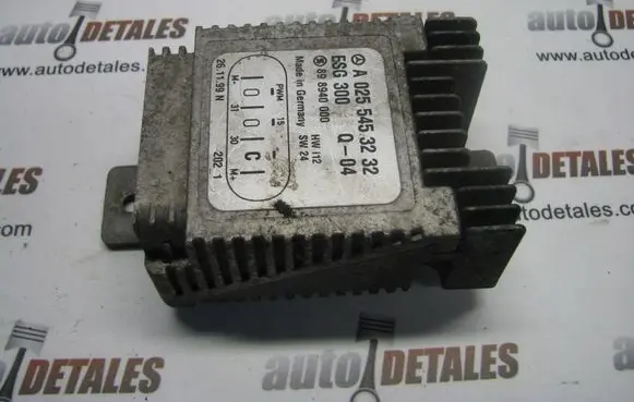 Mercedes-Benz A W168 Coolant fan relay A0255453232