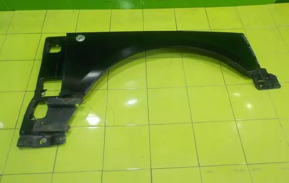 Land Rover Range Rover L322 Fender PRZOD PRAWY