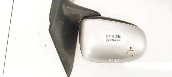 Nissan Almera Tino Front door electric wing mirror E11015541 E11025541