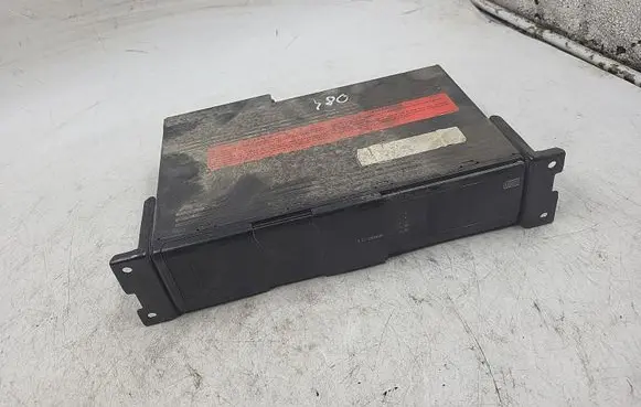 BMW 3 E46 CD/DVD changer 6913389