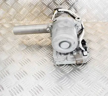 Nissan Qashqai Steering rack mechanical part 