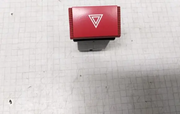 Hyundai Getz Hazard light switch