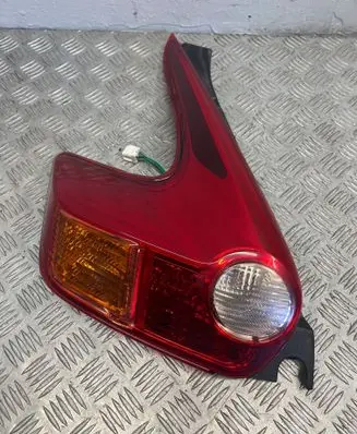 Nissan Juke I F15 Rear/tail lights 2D17B