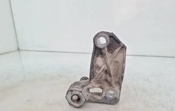 Mercedes-Benz CLS C219 Sway bar bush bracket, front A2113231126
