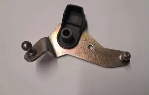 Mercedes-Benz E W124 Throttle cable 6010705721