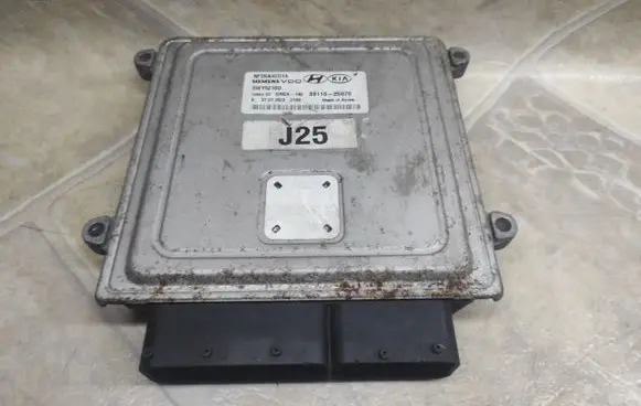 Hyundai Sonata Engine control unit/module 3911025070 5WY5210D