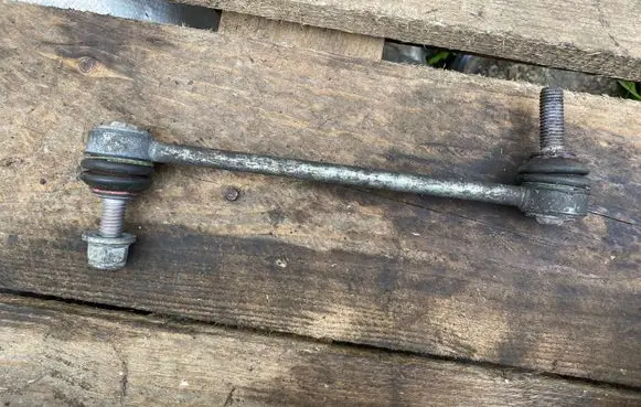 Land Rover Discovery 4 - LR4 Front anti-roll bar/stabilizer link HK833B438