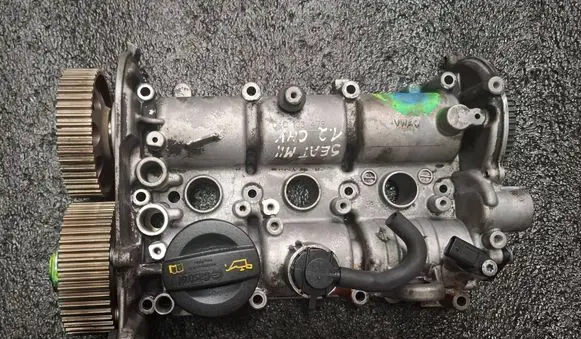 Volkswagen Up Rocker cam cover 04C103479