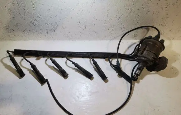 BMW 5 E28 Spark distributor 12775201