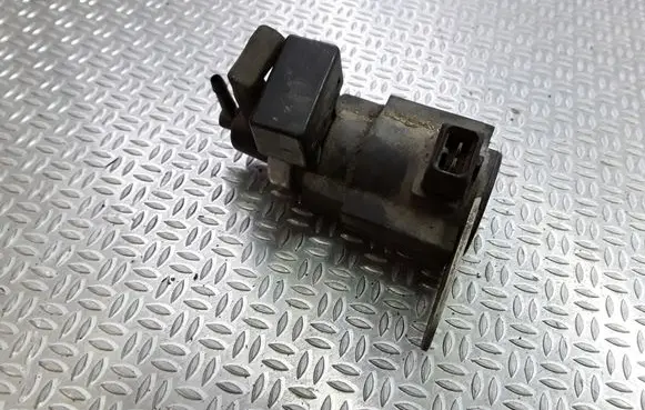 Audi A8 S8 D3 4E Turbo solenoid valve 057906630