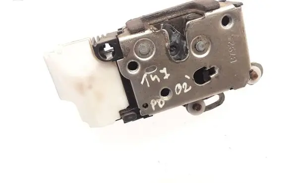 Alfa Romeo 147 Front door lock
