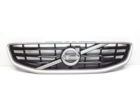 Volvo V60 Front bumper upper radiator grill 31323099 31323338 30795039