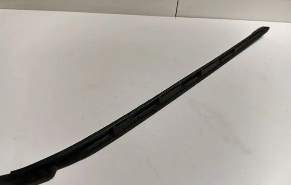 BMW 4 F36 Gran coupe Windshield trim 108086