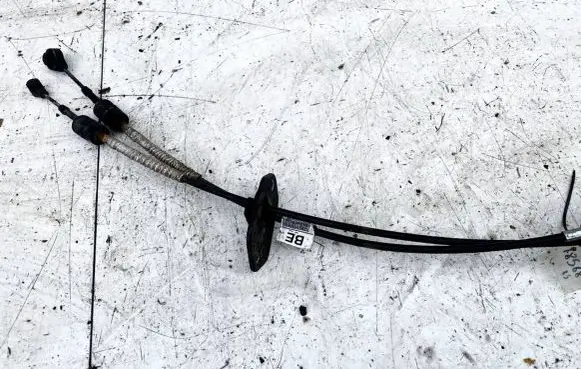 Gear shift cable linkage