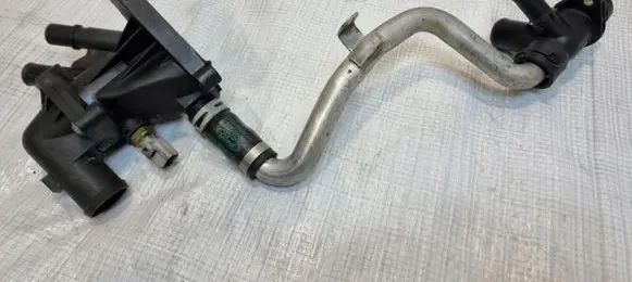 Engine coolant pipe/hose