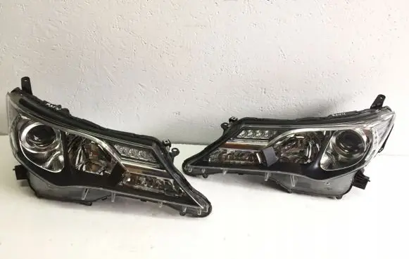 Toyota RAV 4 (XA40) Headlights/headlamps set 