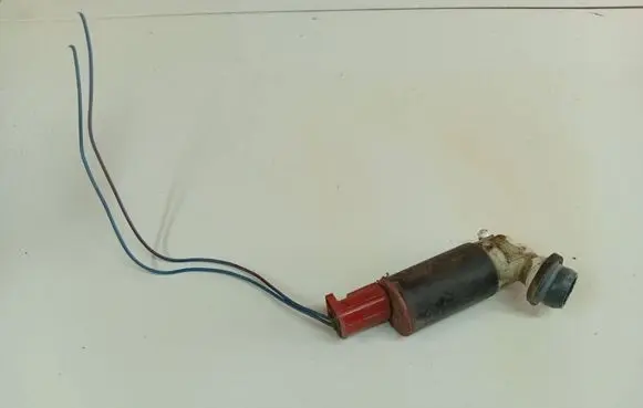 Toyota Corolla E120 E130 Windscreen/windshield washer pump 