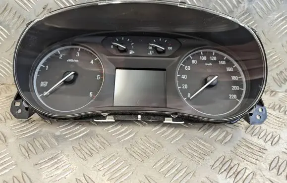 Opel Mokka X Speedometer (instrument cluster) 42483699