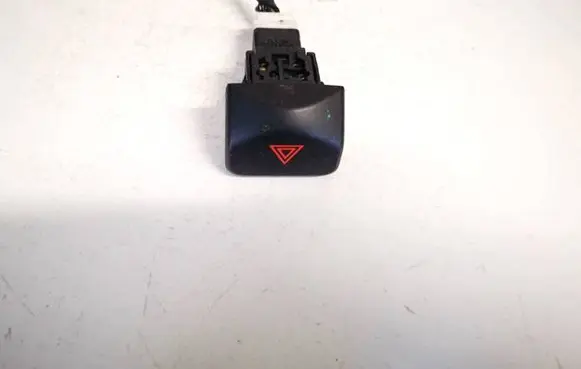Nissan Note (E11) Hazard light switch niles06019