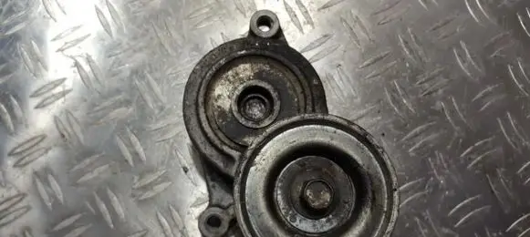 Mazda 3 I Generator/alternator belt tensioner