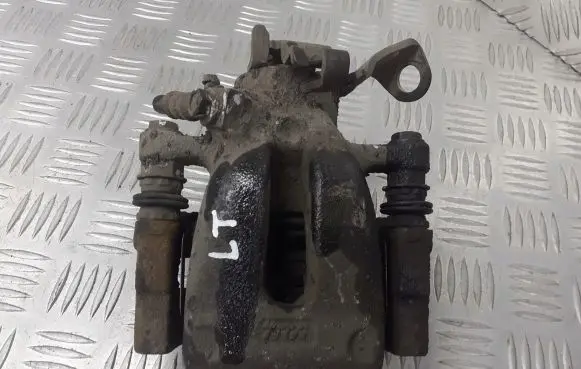Opel Zafira B Rear brake caliper