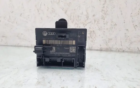 Audi A4 S4 B8 8K Door control unit/module 8K0959792J
