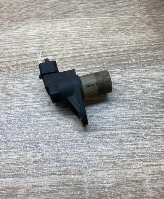 Mercedes-Benz C W203 Camshaft position sensor A0031539728