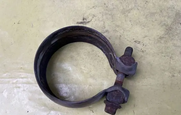 Mercedes-Benz C W204 Muffler pipe connector clamp A0004901441