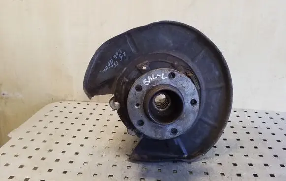 BMW X5 E53 Rear wheel hub