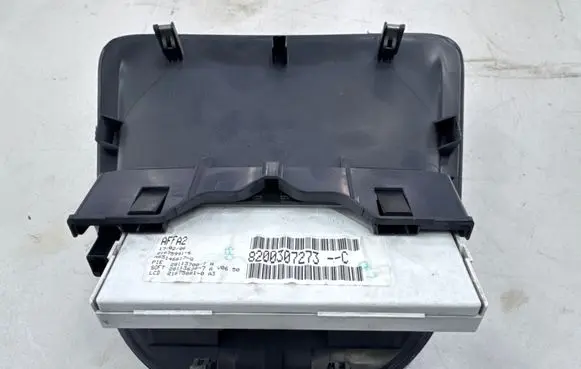 Renault Clio III Screen/display/small screen 8200307273