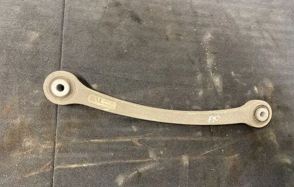 BMW M5 F90 Rear upper control arm/wishbone 7857061