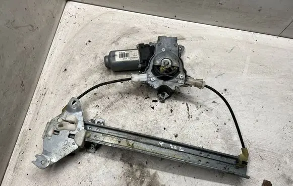 Nissan Qashqai+2 Rear door window regulator with motor 402190A