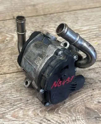 Volkswagen Caddy EGR valve 04L131501RV