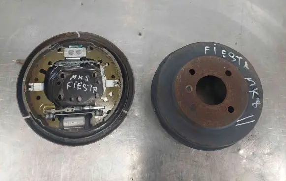 Ford Fiesta Drum brake (rear) 112670523 D0VHC MAXDIA204