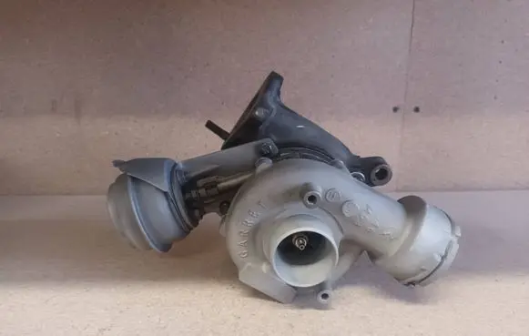 Volkswagen PASSAT B5.5 Turbo 038145702E GT1749VA 7178581