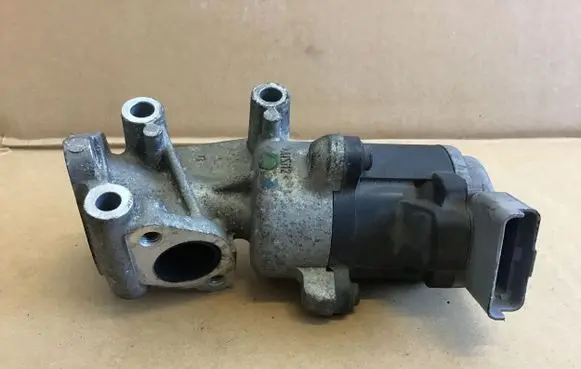 Jaguar S-Type EGR valve 4R8Q9D475B 41251469