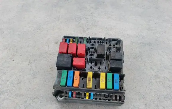 Citroen Nemo Fuse box set 51781452