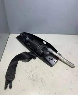 Volvo S80 Front seatbelt 30734846