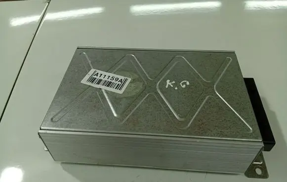 Audi A6 S6 C6 4F Sound amplifier 