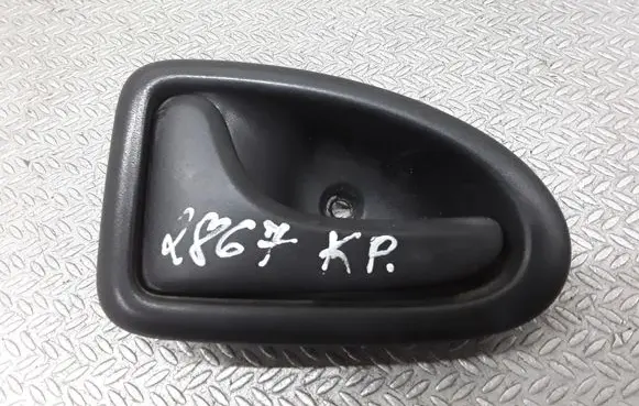 Opel Vivaro Front door interior handle 8200028994