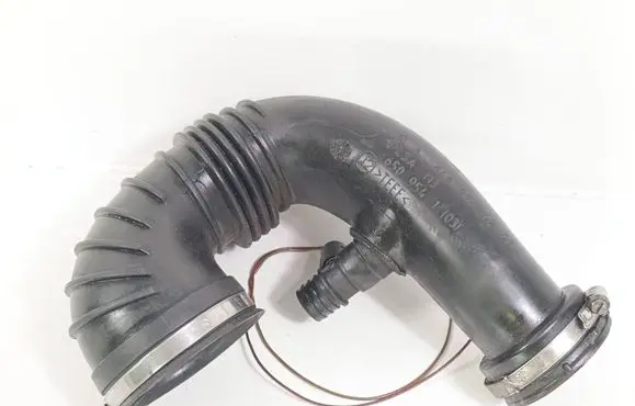 Mercedes-Benz C AMG W203 Turbo air intake inlet pipe/hose A6460940297