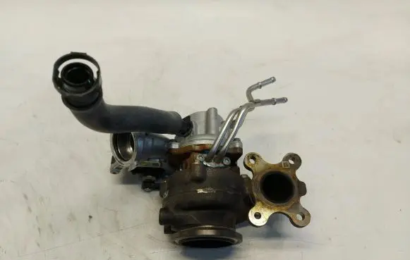 Audi A3 8Y Turbo 05C145704